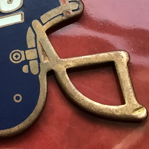 Vintage New York Giants NFL Football Helmet Keychain Ornament Brass - Picture 12 of 15